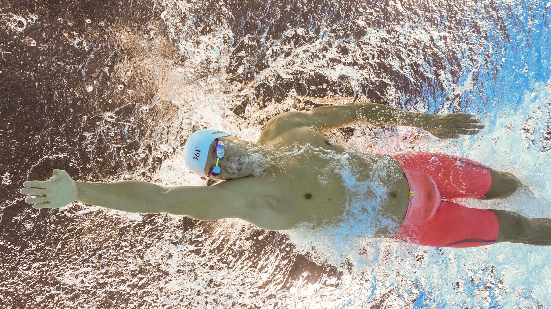 yabo-综合格斗赛场焦点！荷兰队对阵美国队，老将回归赛场，再度燃起斗志